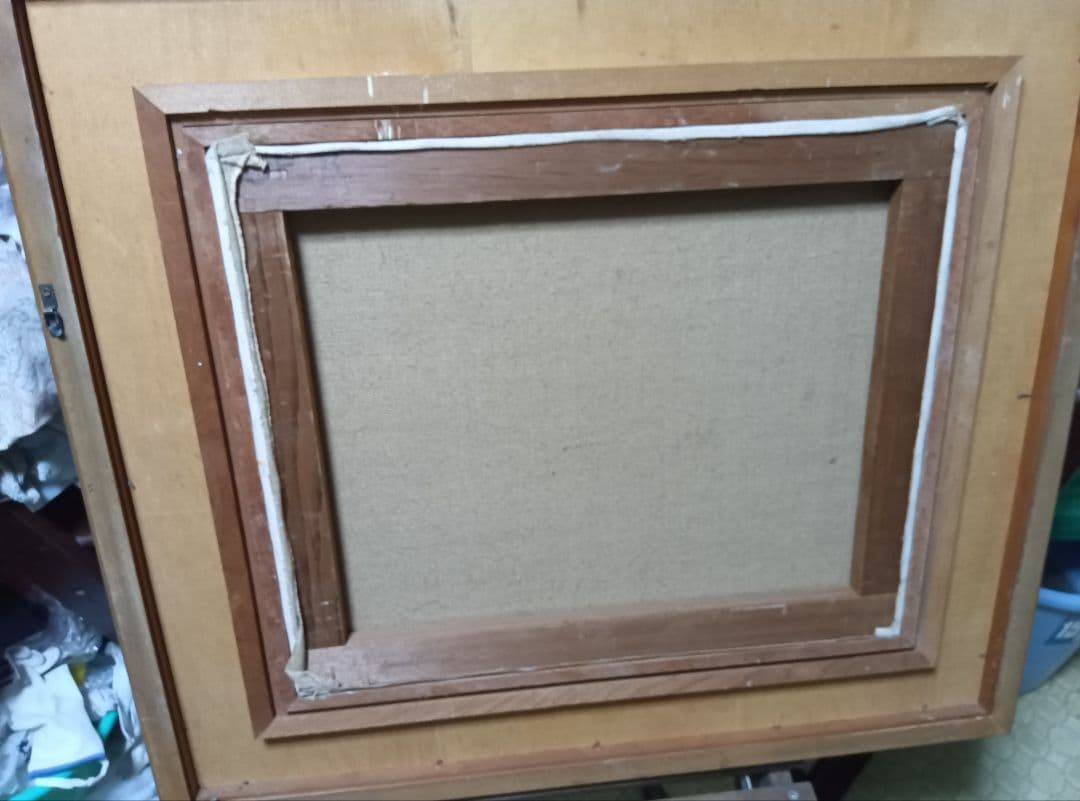 サインは２枚目にあります写真12枚です直筆油彩です