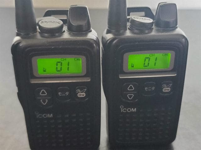 ICOM トランシーバー IC-4300 2台 無線機 10