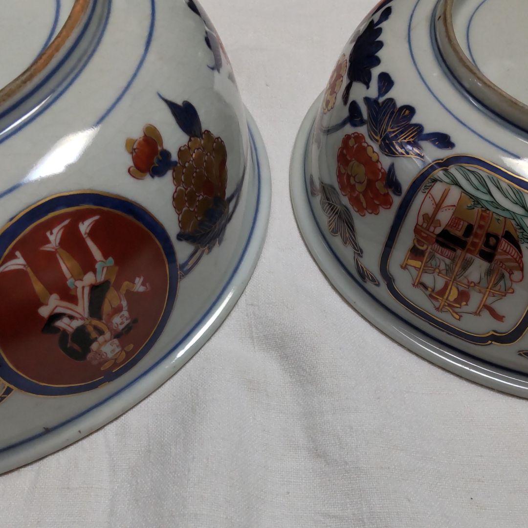 伊万里色絵五艘船文鉢ニ組。