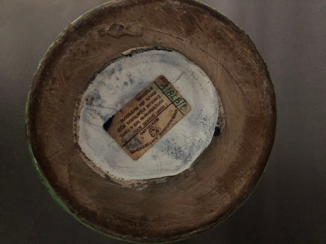 イタリア陶器　花瓶