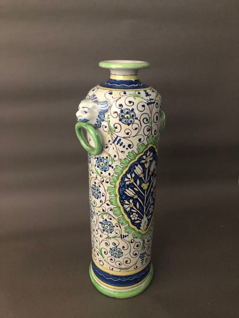 イタリア陶器　花瓶