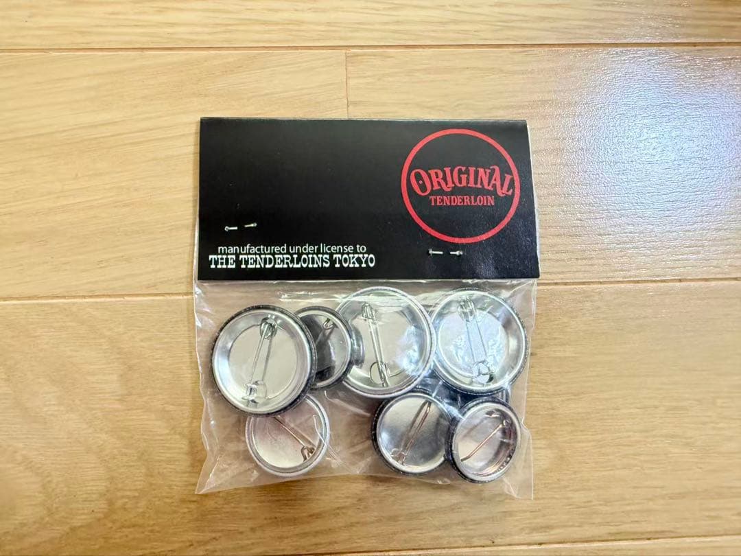 イルミ＝ゾルディック 　テンダーロイン C 缶バッジ 2個セット