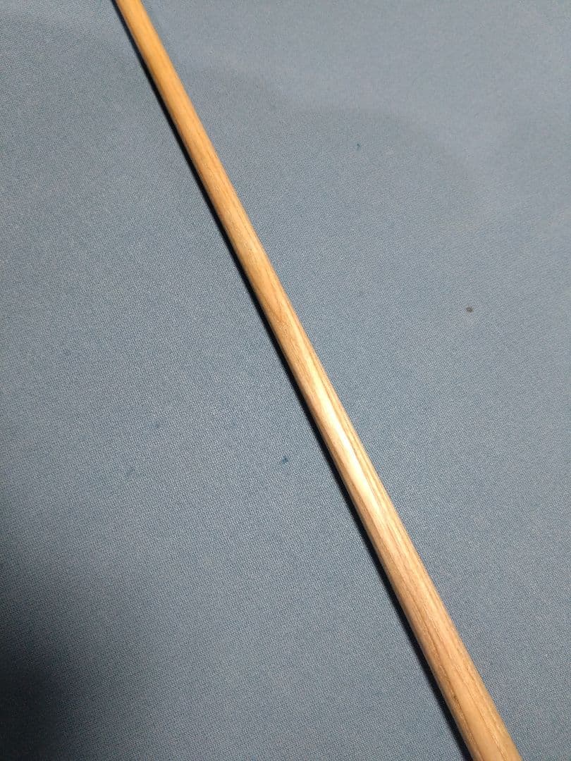 コモドドラゴン、geez アッシュシャフト 11.8 ラジアル ロゴ無し