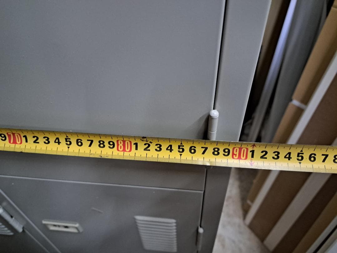 ロッカー 幅90cm 高さ180cm奥行51cm　鍵付き　【愛知県限定】配送付き