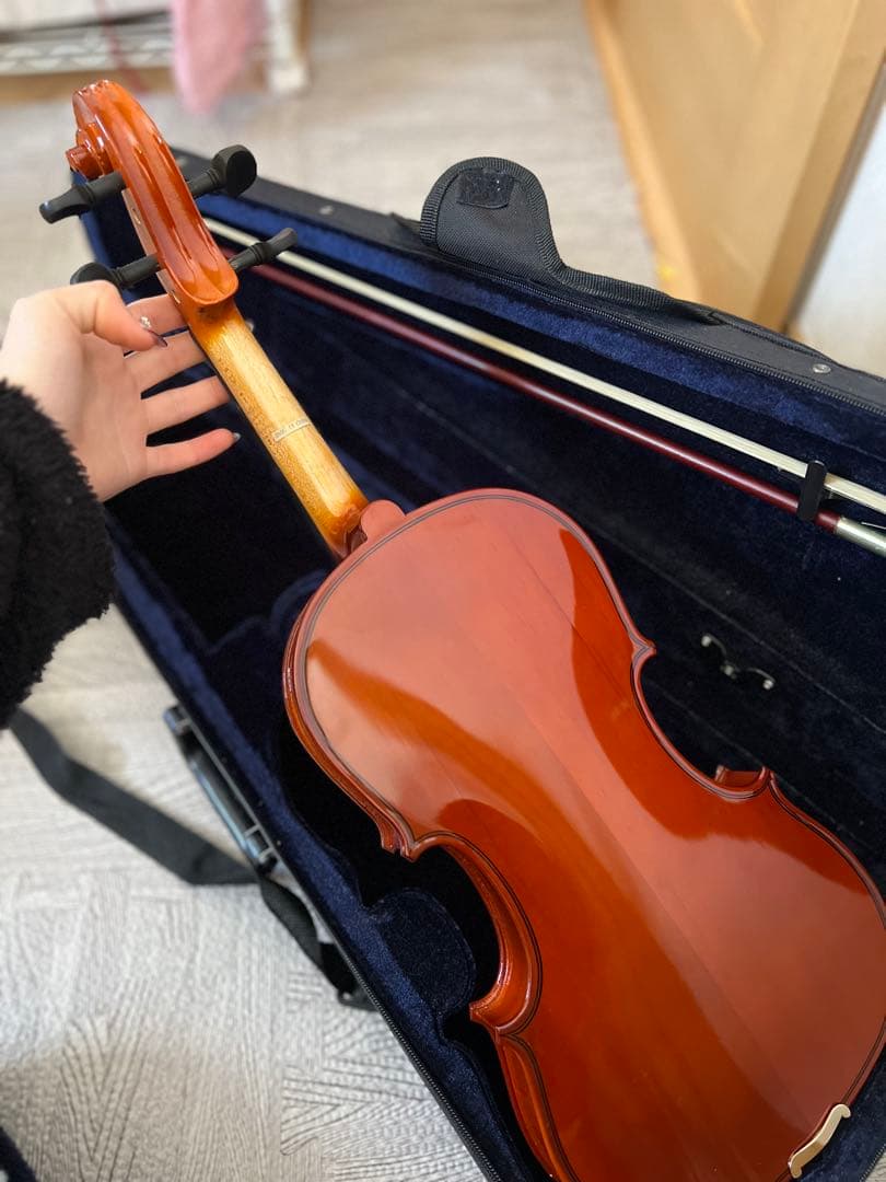 バイオリン ハードケース付き ピラストロロジン付き