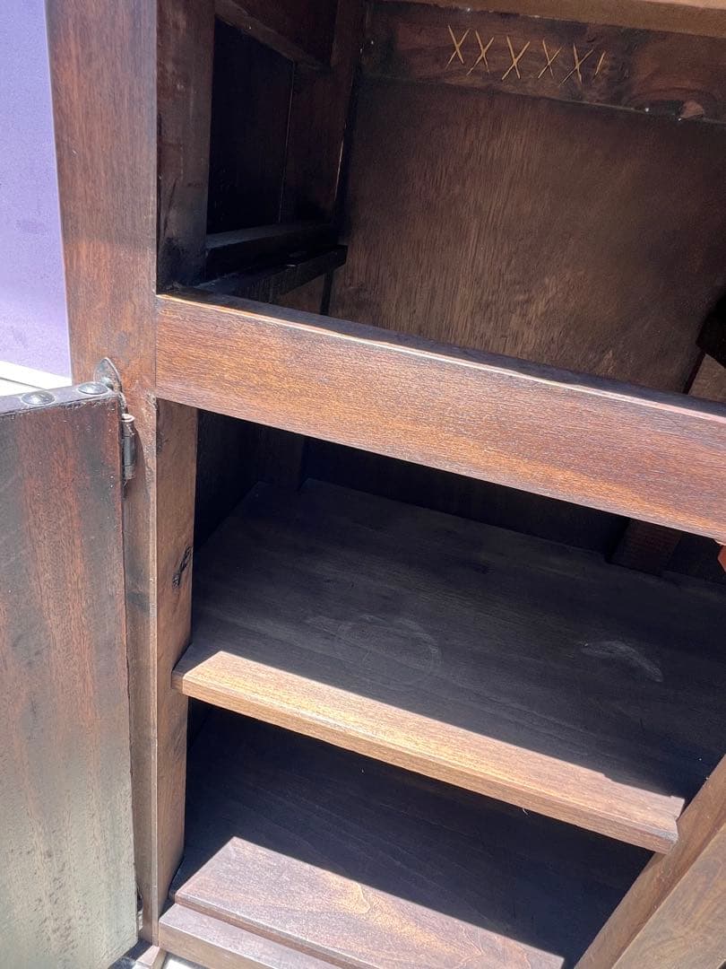 手描きの紋章付き木製タンスピールモーベル アルテサニア 作ったで スペイン