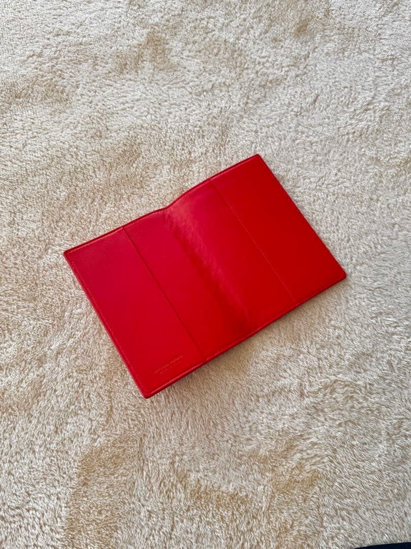 BOTTEGA VENETA レザー パスポートケース レッド