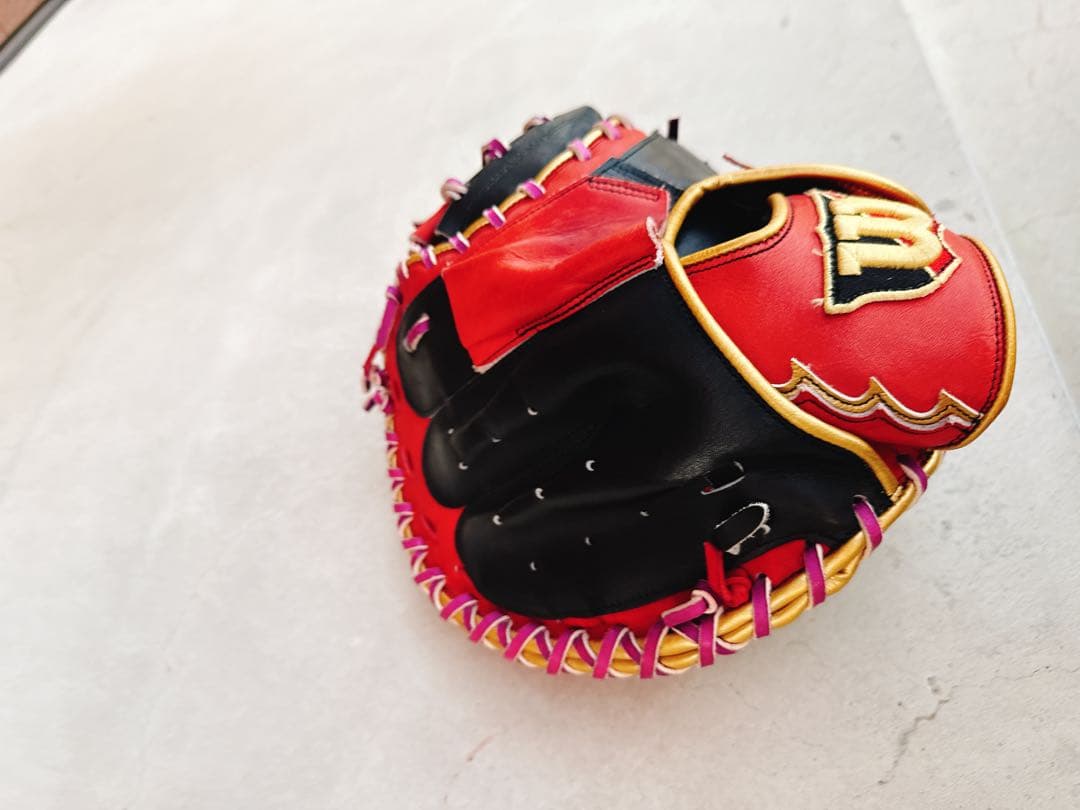 Wilson キャッチャーミット 赤/黒