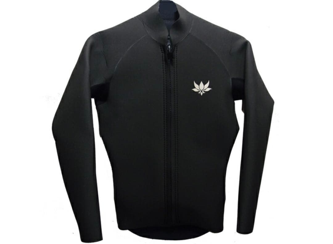 AXXE CLASSIC 長袖タッパー（新品）