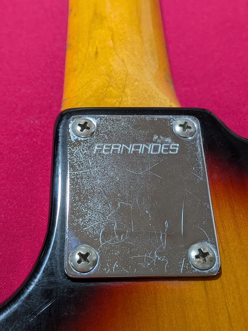 早い者勝ちFernandes JBベース サンバースト不具合なし音出ます。弦新品