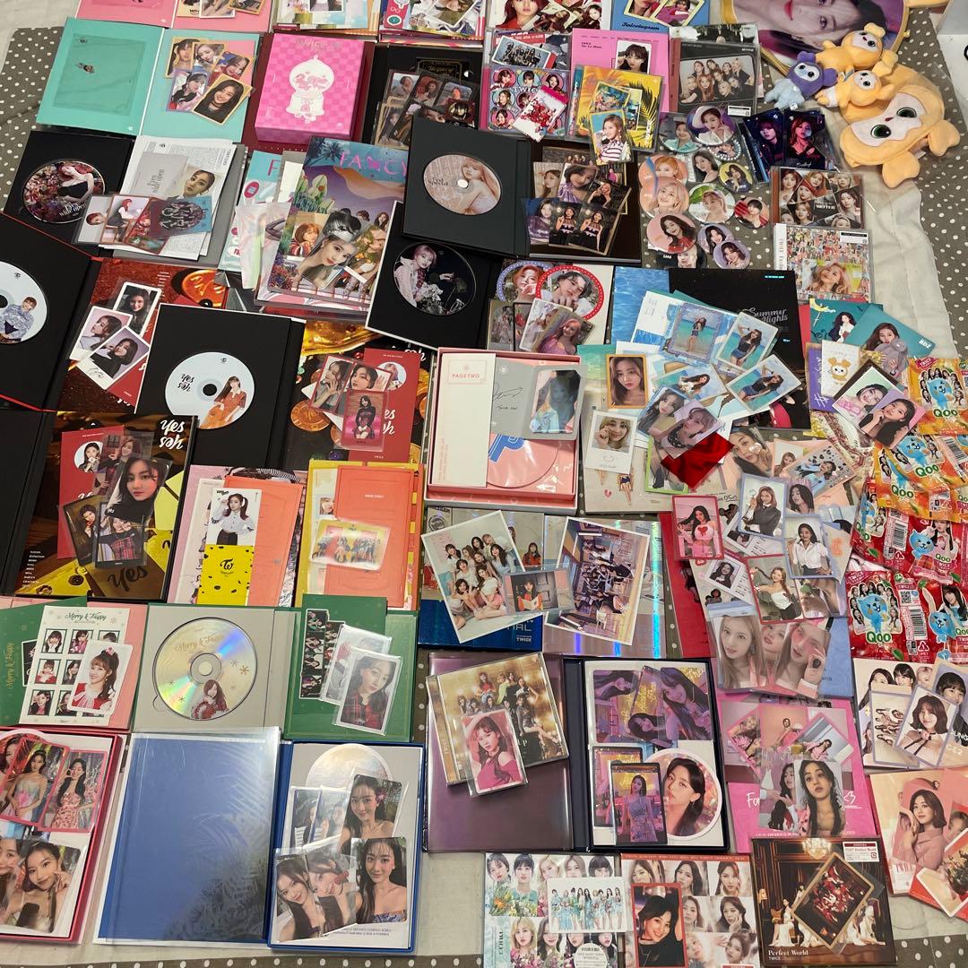 TWICE グッズ　まとめ売り