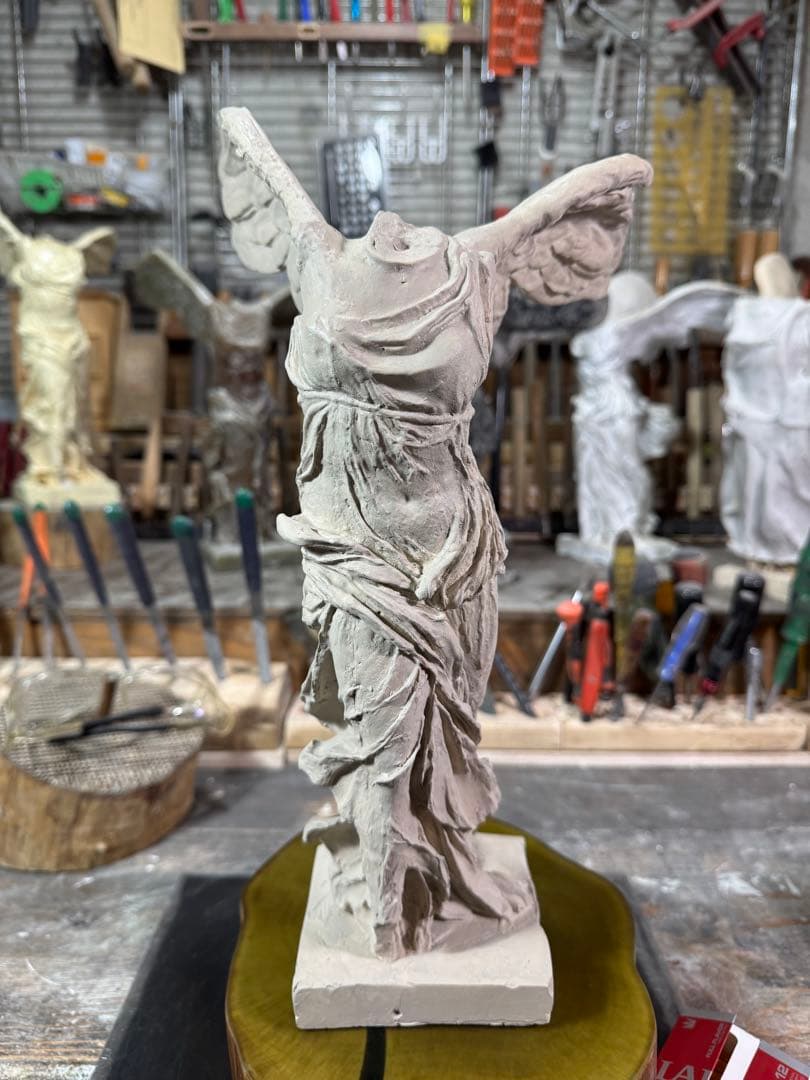 勝利の女神像 サモトラケのニケ 型製作 仕上げ塗装済み完成品 専用台座付き