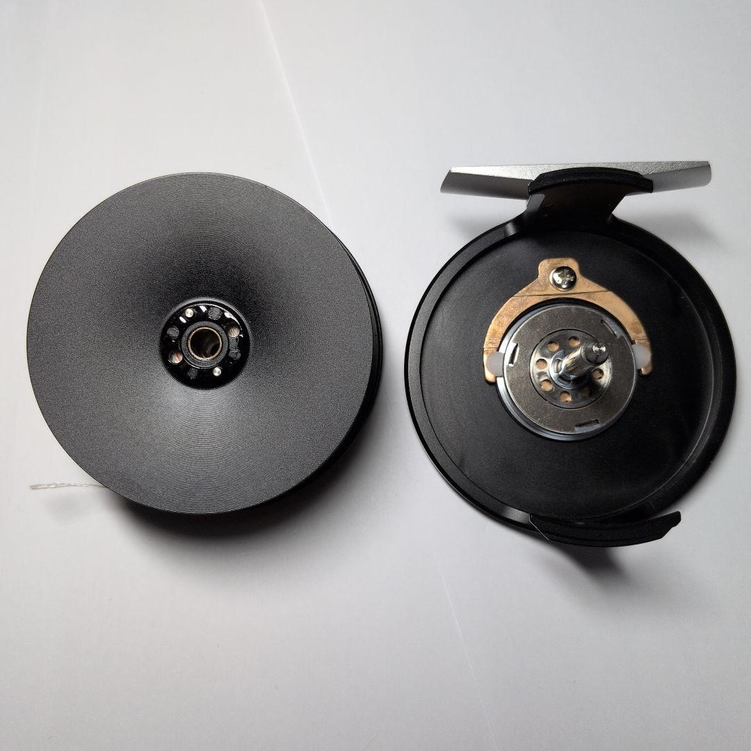 スミスマリエットフライリール　　　MR８．５　ブラック　美品