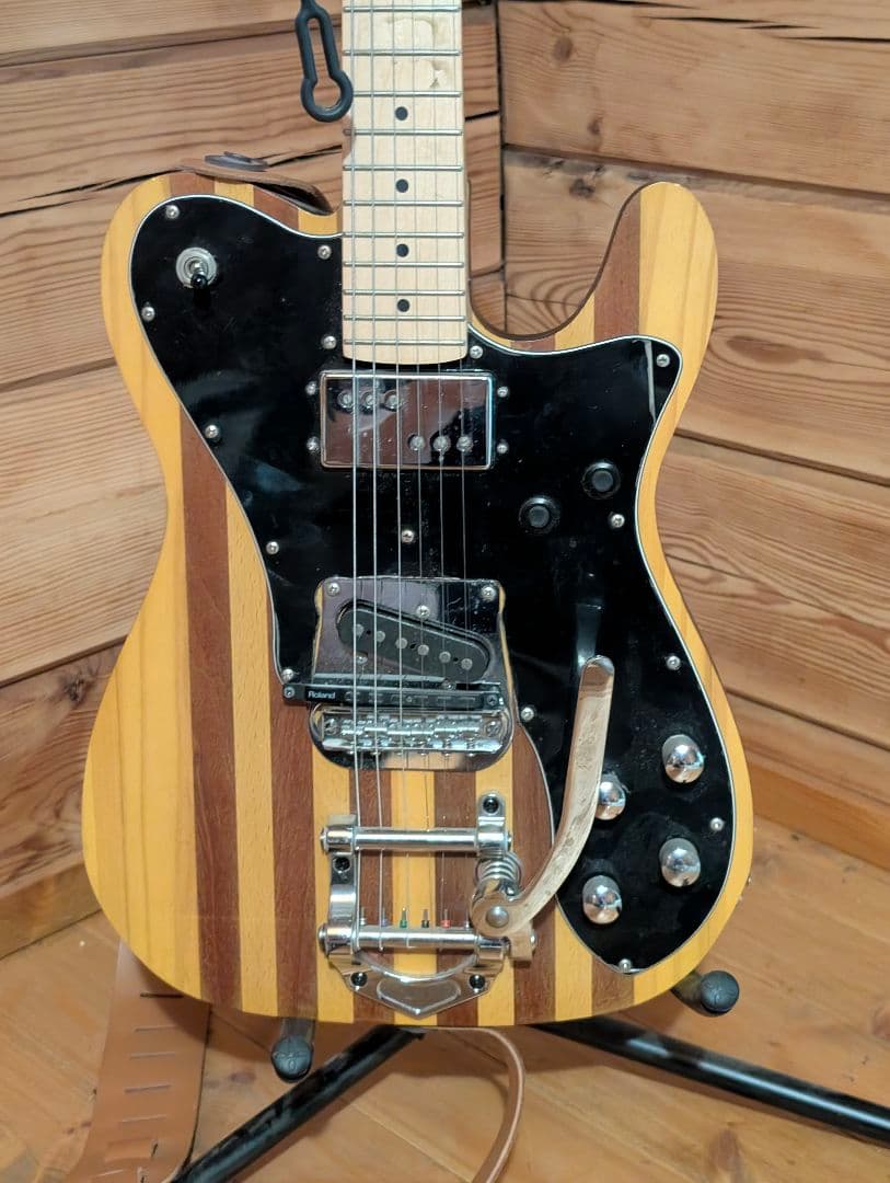 Custom エレキギター　ストライプ