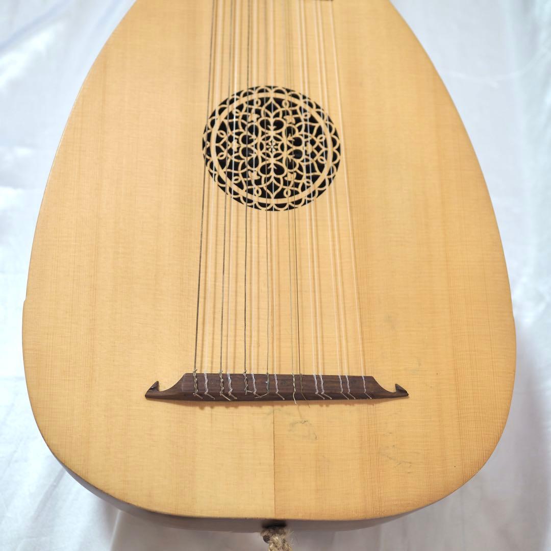 ルネサンスリュート 8コース 15弦 ハードケース付き