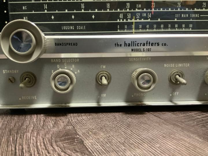アンティーク、ハリフラクター真空管ラジオ受信機