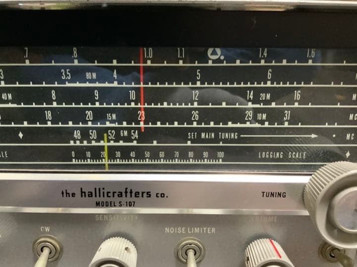 アンティーク、ハリフラクター真空管ラジオ受信機