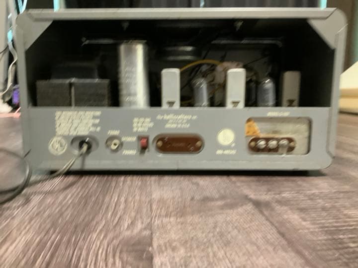 アンティーク、ハリフラクター真空管ラジオ受信機