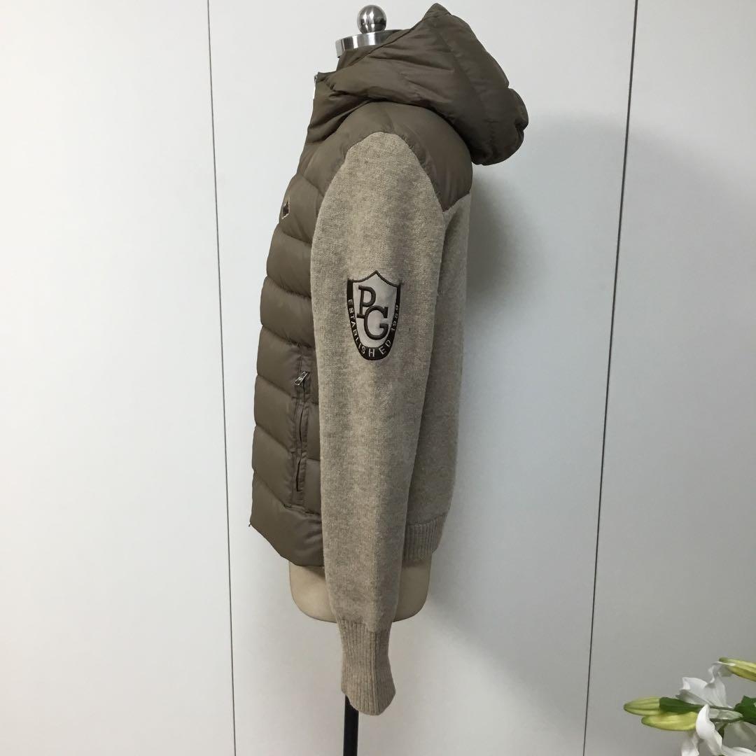 ベージュ色 ダウンジャケット フード付き