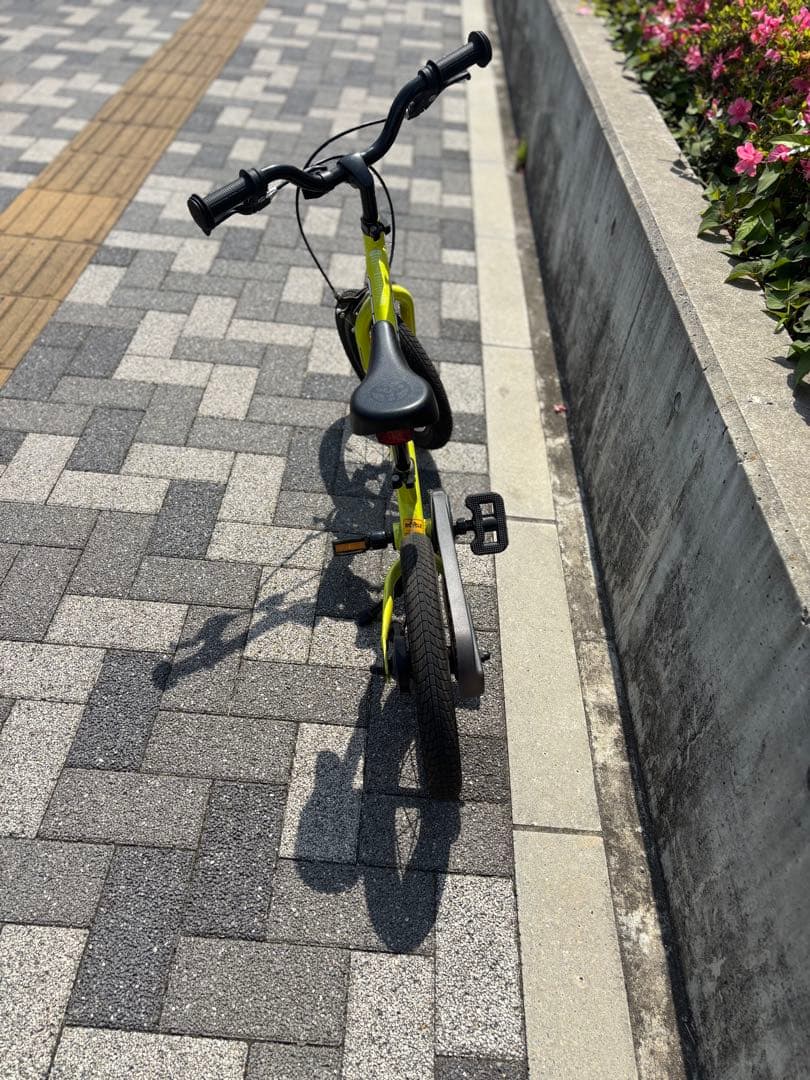 限定色　ストライダー14X ライムイエロー【直接引取】