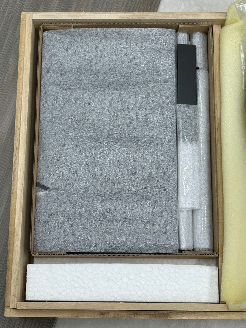 Ｕ１　限定３００個　歌舞伎座　瓦　時計 | 舞台檜板