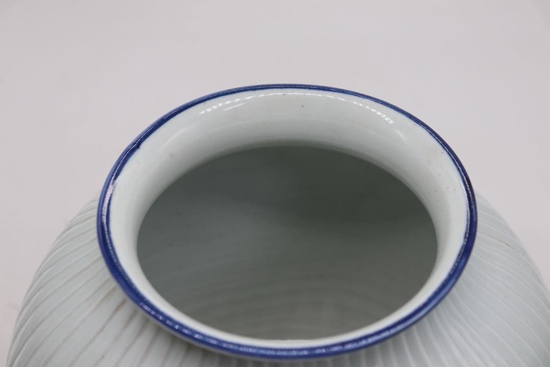 中国　于暁明作　青華釉裏紅　童子花鳥紋扁壺　送料込み250829 (中棚)