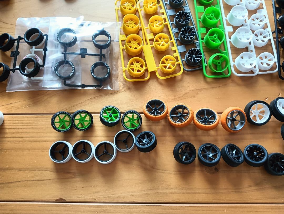 ミニ四駆　ボディ　パーツ　セット ジャンク　未使用多数　タミヤ　ホイール　タイヤ