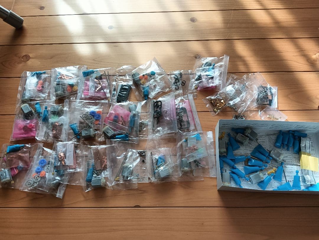 ミニ四駆　ボディ　パーツ　セット ジャンク　未使用多数　タミヤ　ホイール　タイヤ