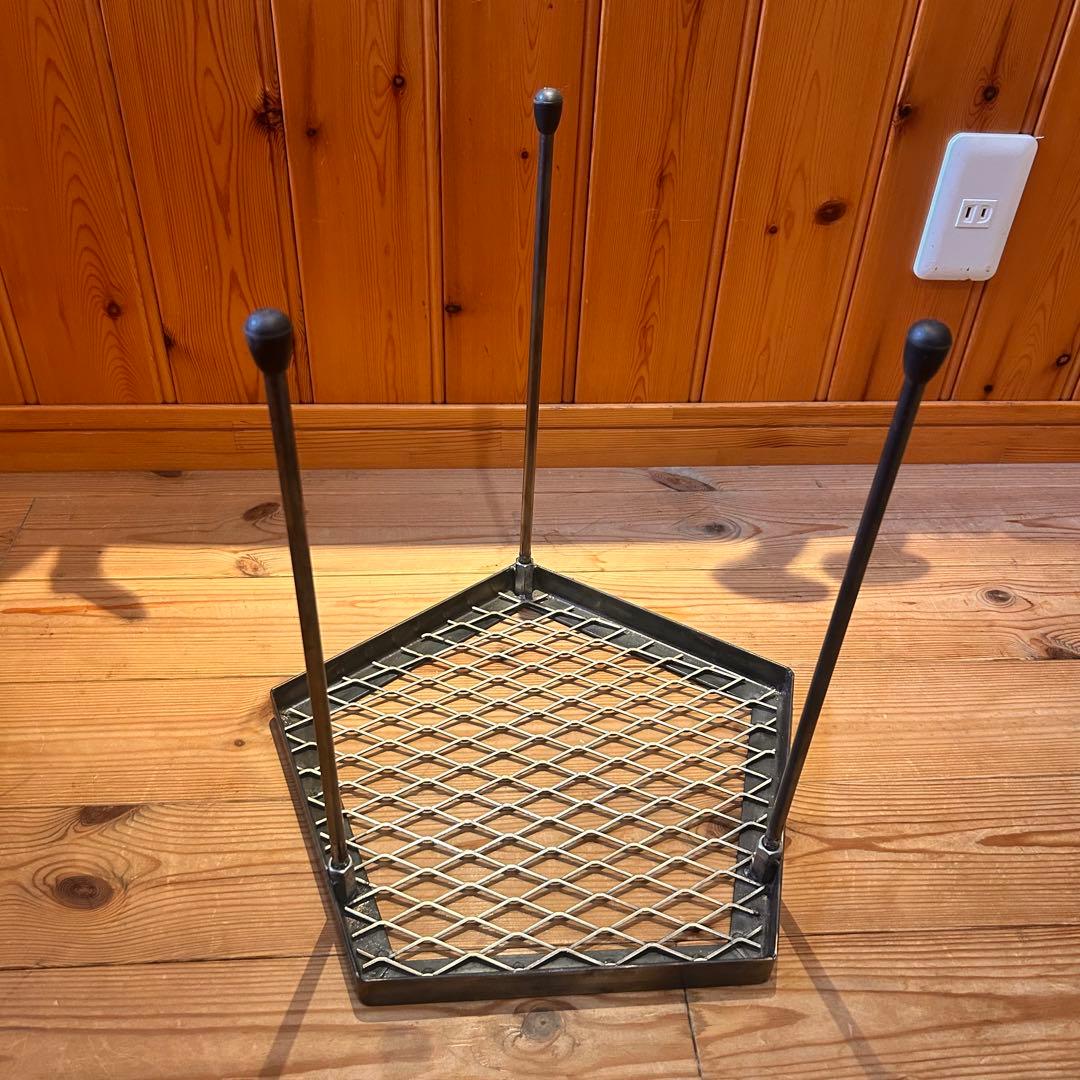 ペンタゴンテーブル　サイドテーブル　什器　アガベ棚　アイアンテーブル