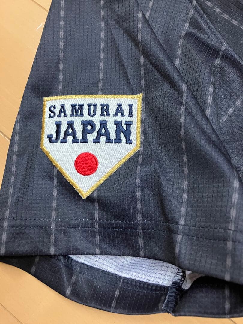 坂本勇人　読売ジャイアンツ　読売巨人軍　ユニフォーム　黒　ブラック　侍　WBC