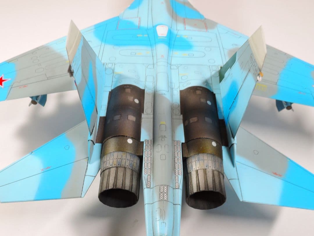 【プラモデル完成品】プラッツ 1/72 Su-27SM フランカーB