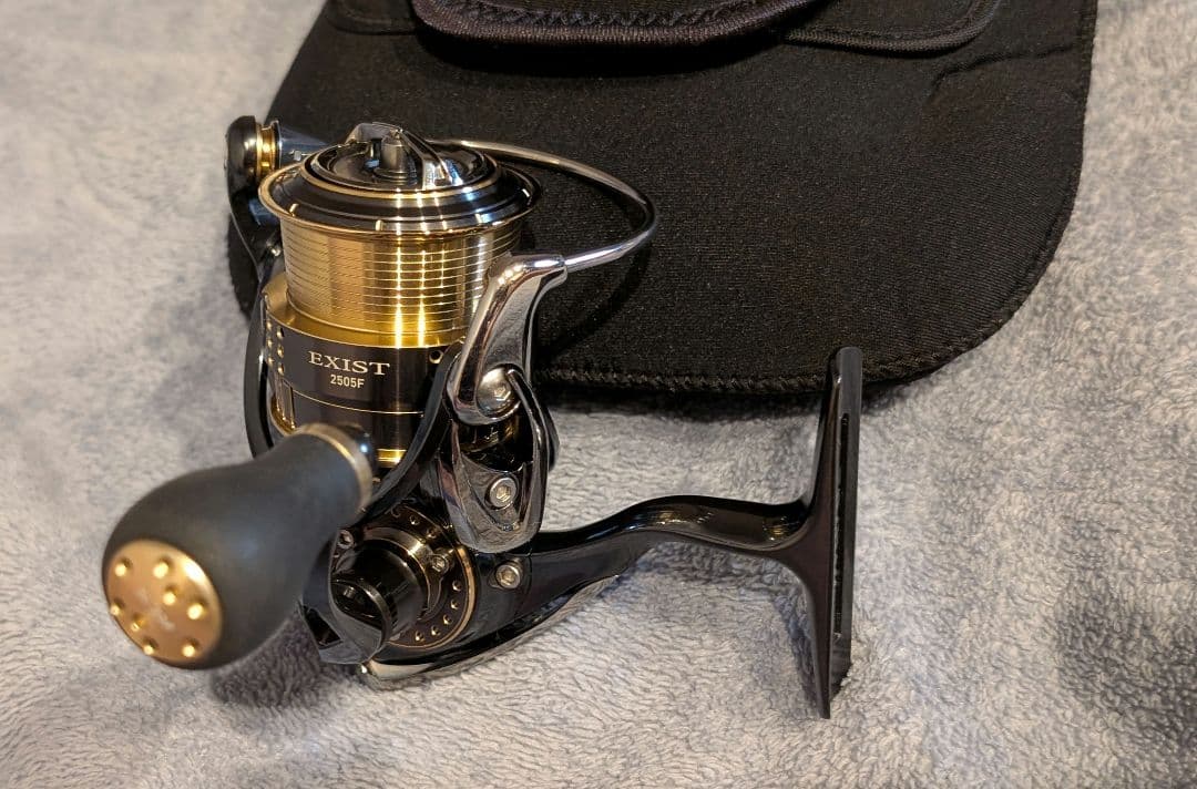DAIWA　15 イグジスト　2505F　美品　バス　シーバス