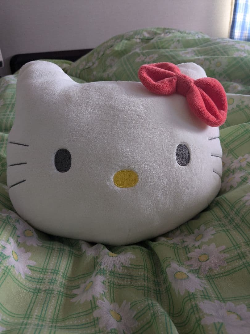 ハローキティ ぬいぐるみ　クッション・抱きまくら