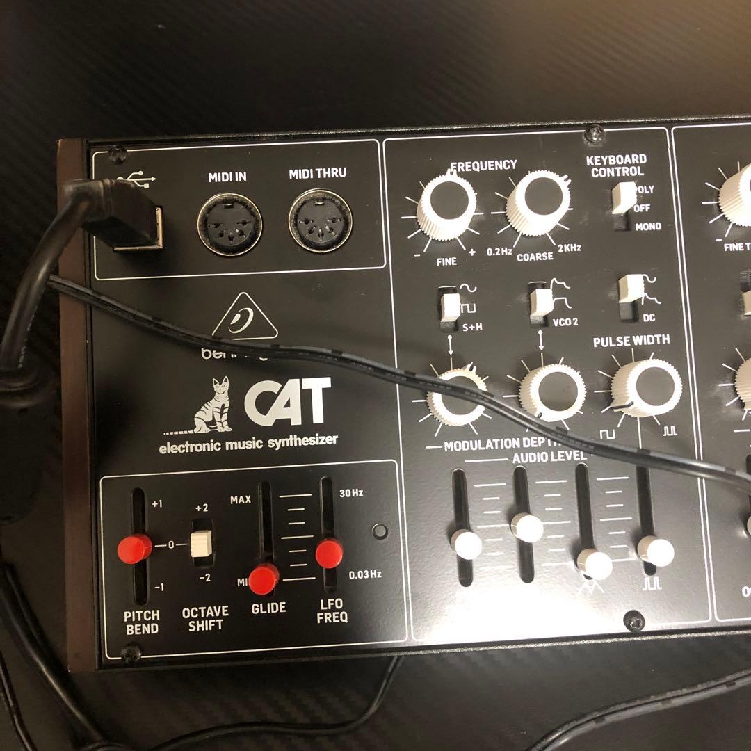Behringer CAT アナログシンセサイザー