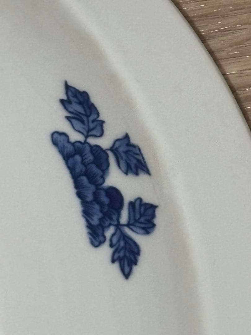 中国　青いドラゴン模様の陶器皿　大皿