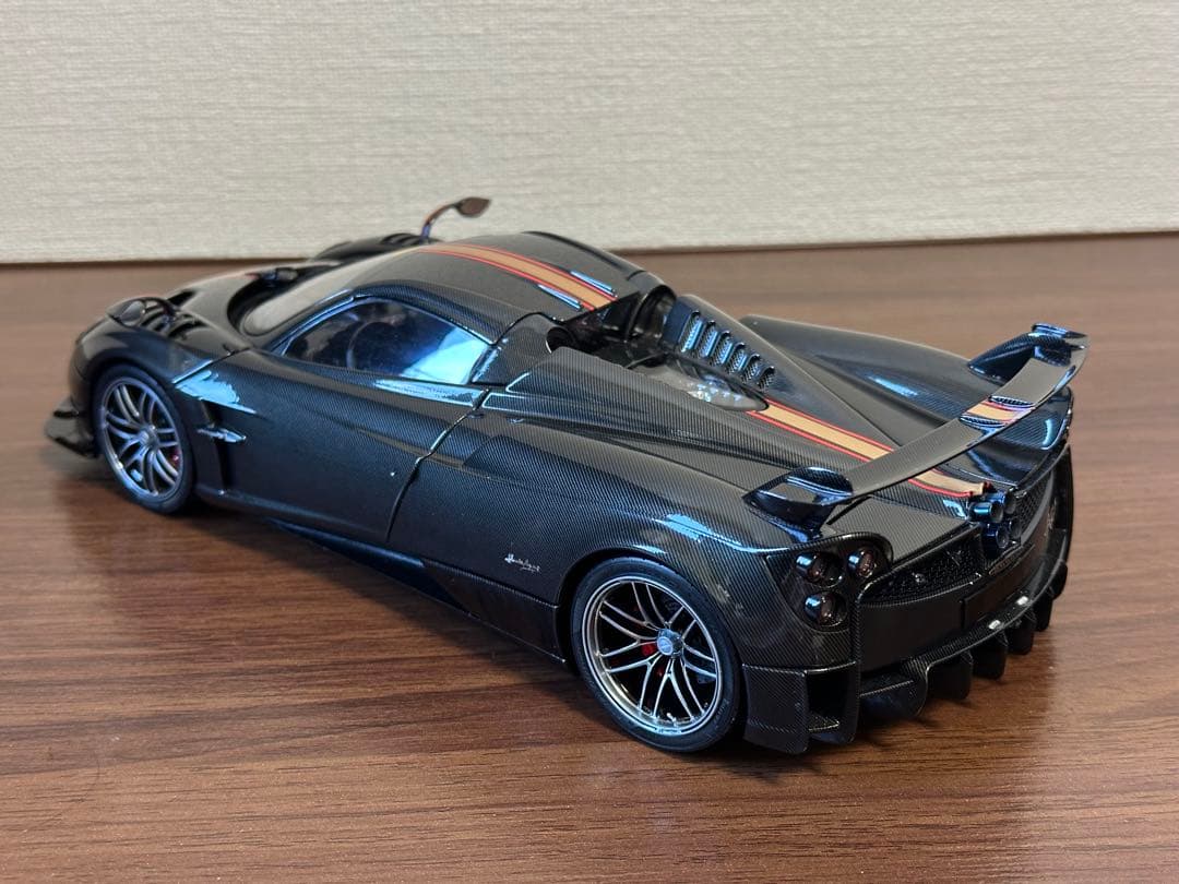 1/18 LCD Pagani Huayra パガーニウアイラBC Carbon