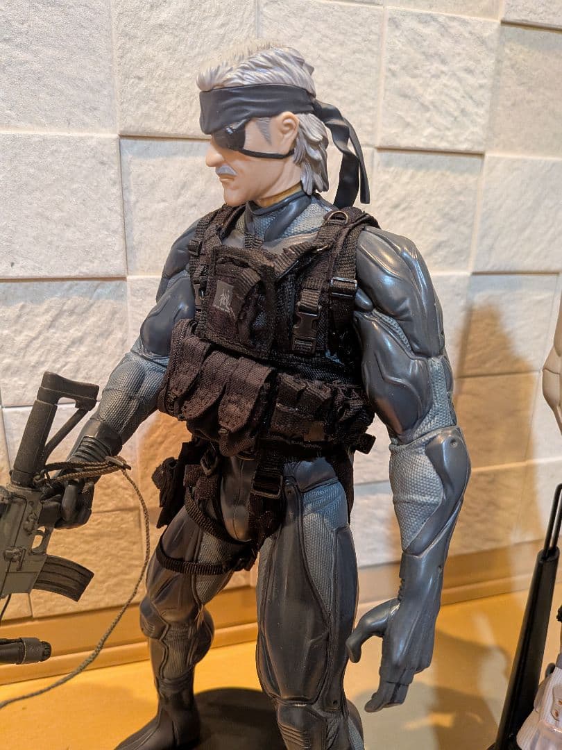 メタルギアソリッド メディコムトイ スネーク&雷電 1/6 フィギュア RAH
