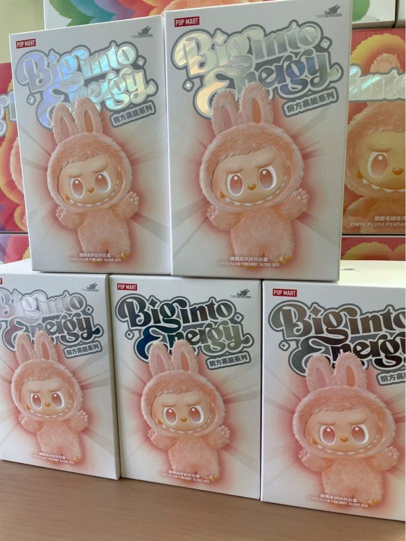 ⭐️【正規品】Labubu ラブブ 5ピース Big into Energy