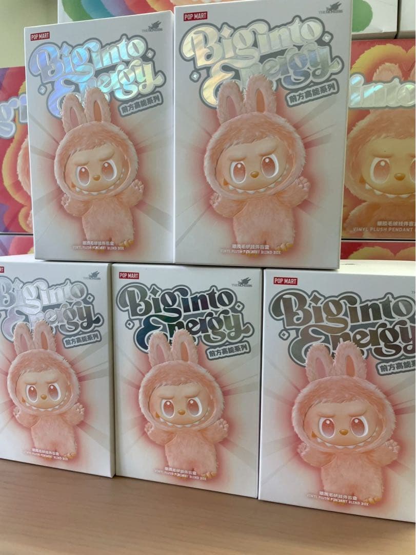 ⭐️【正規品】Labubu ラブブ 5ピース Big into Energy