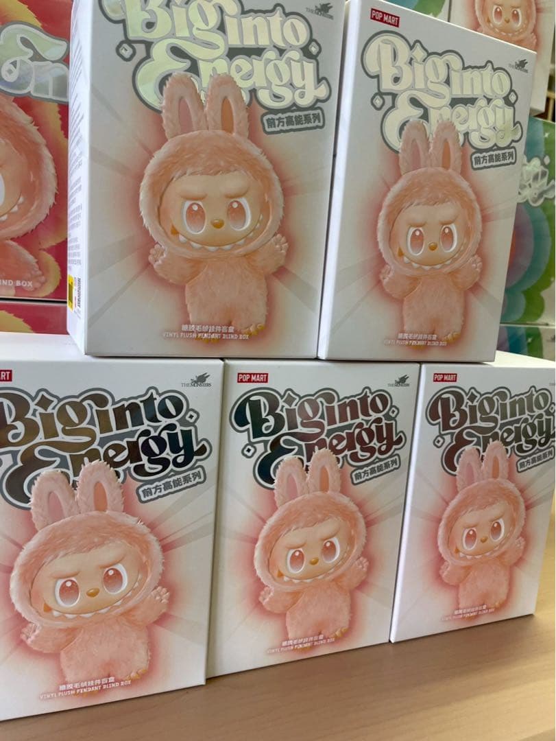 ⭐️【正規品】Labubu ラブブ 5ピース Big into Energy