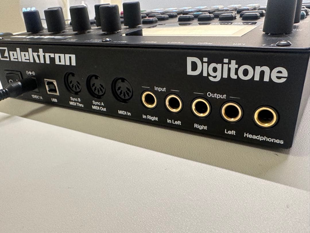 Elektron Digitone ポリフォニックシンセサイザー　おまけ付き