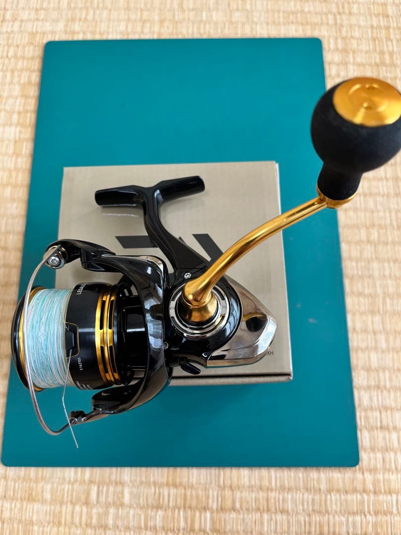 DAIWA 23 LEGALIS LT4000-CXH スピニングリール