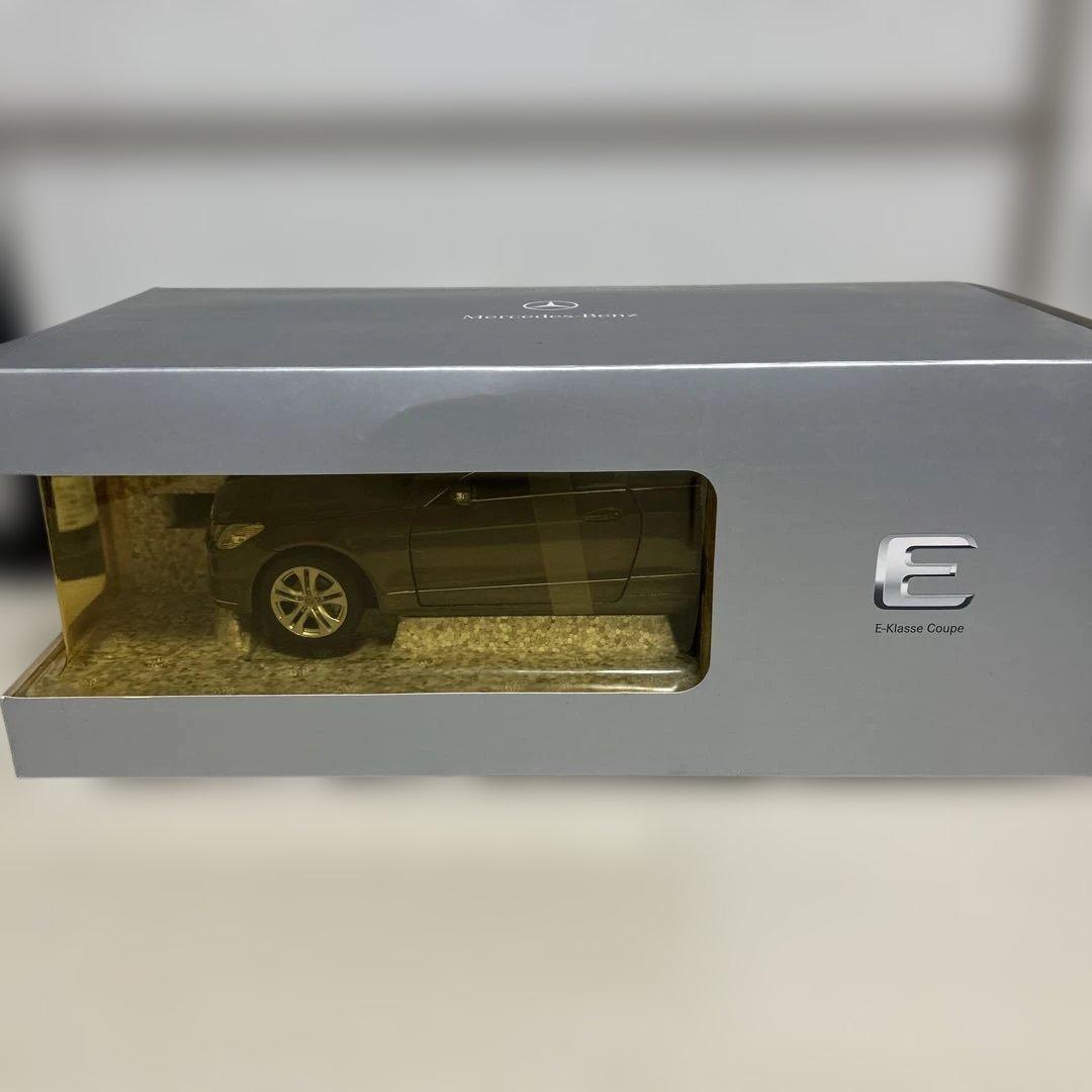 自動車 Norev Mercedes-Benz E klasse coupe 1:18
