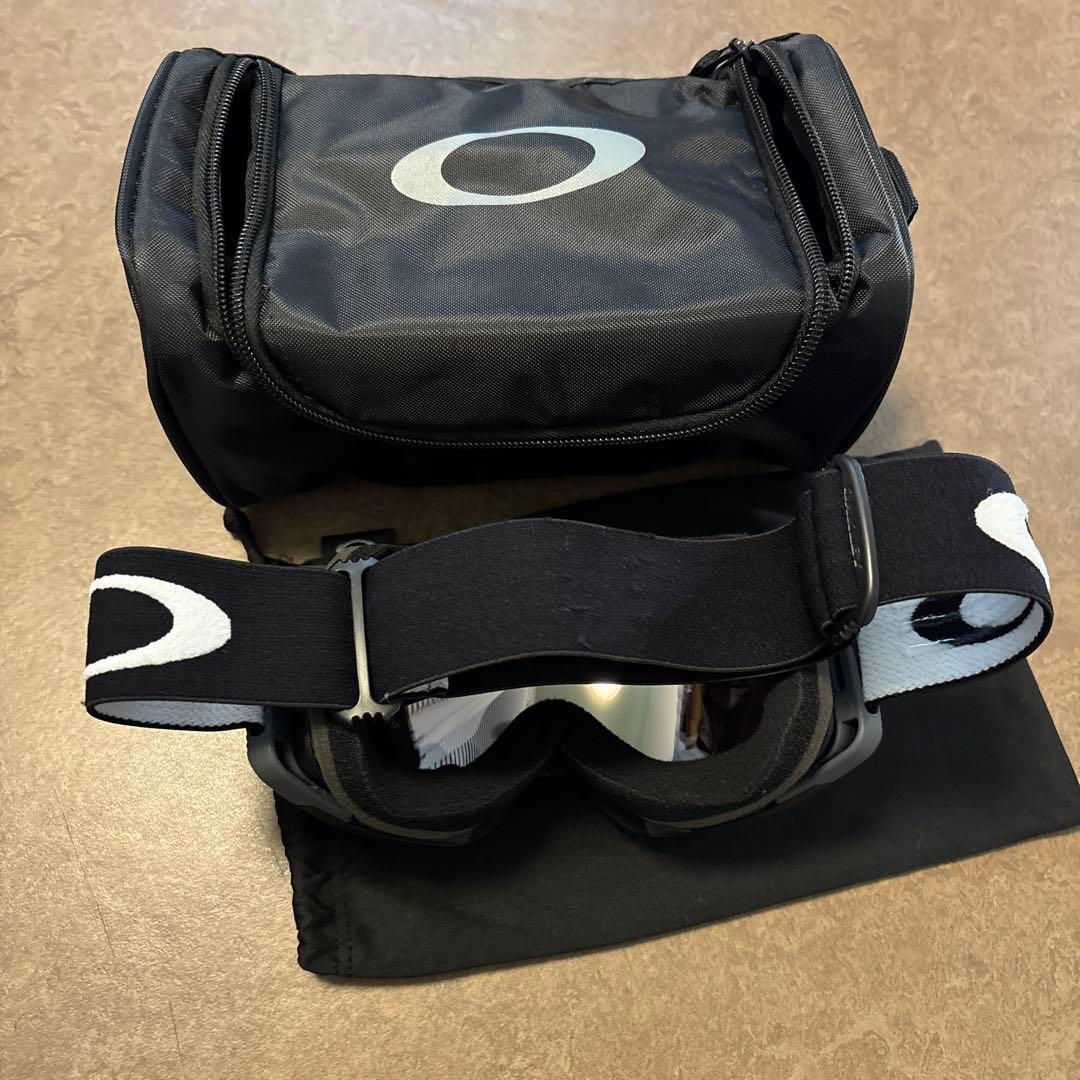 Oakley Flight Trackerゴーグル 収納ケース付き