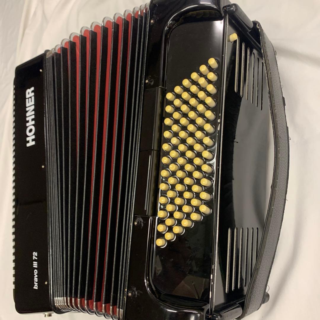 Hohner Bravo III 72 アコーディオン　 34鍵 72ベース