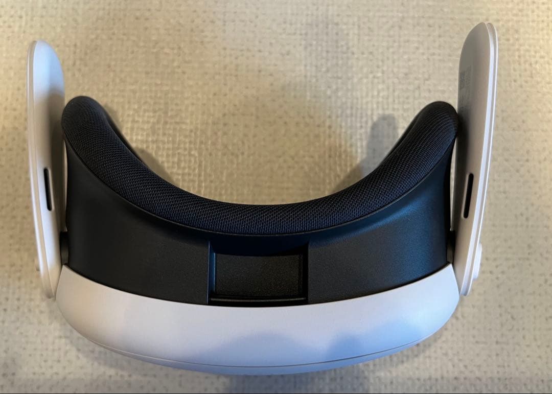 ★美品　 Quest 3（512GB）　KIWIヘッドストラップ付き