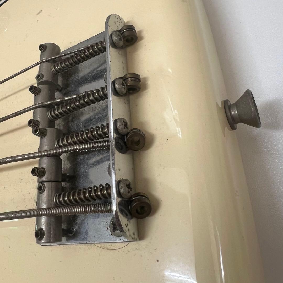 フェンダー　プレシジョンベース