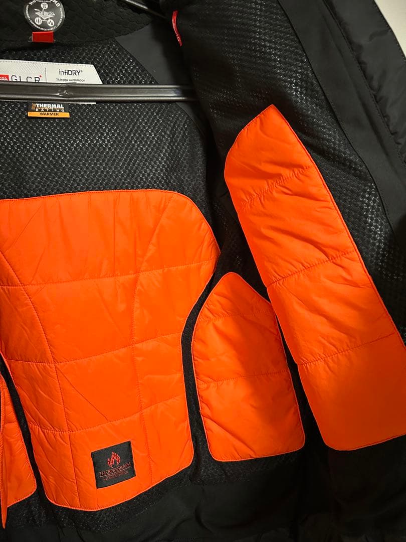 686 ハイドラサーモグラフジャケットと686パンツの上下セット