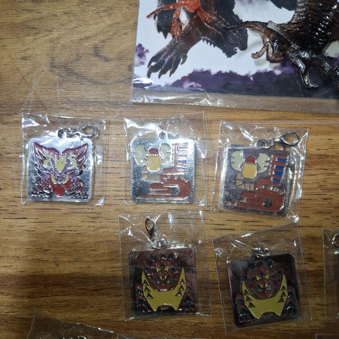 モンスターハンターMONSTERHUNTER　メタルチャームキーホルダーフィギア