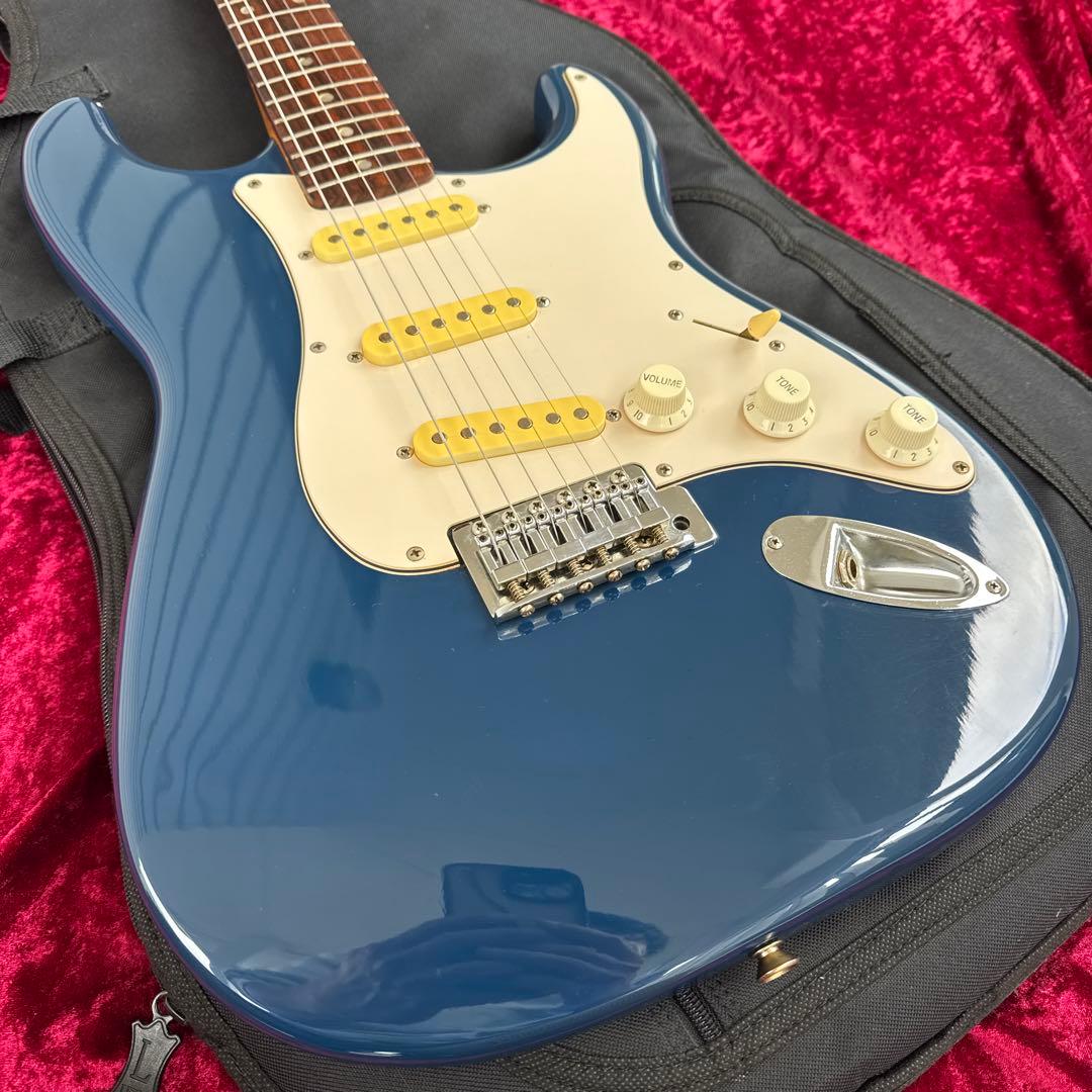 レアカラー メンテ済 Squier by Fender STRATOCASTER